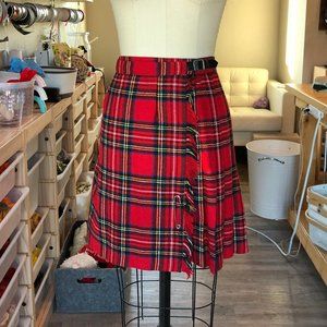 URBAN OUTFITTERS URBAN RENEWAL RED PLAID KILT
